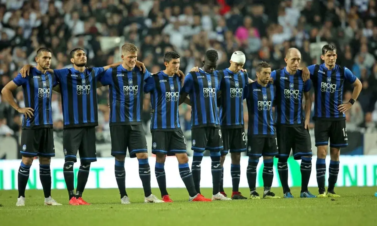 كالياري ضد أتالانتا: مباراة مثيرة في الدوري الإيطالي