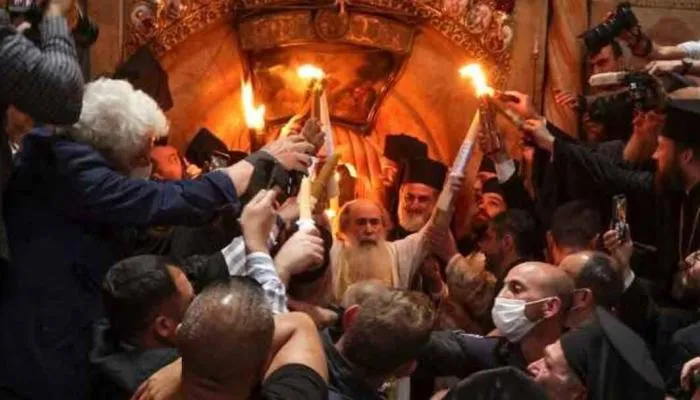 النور المقدس — EG news