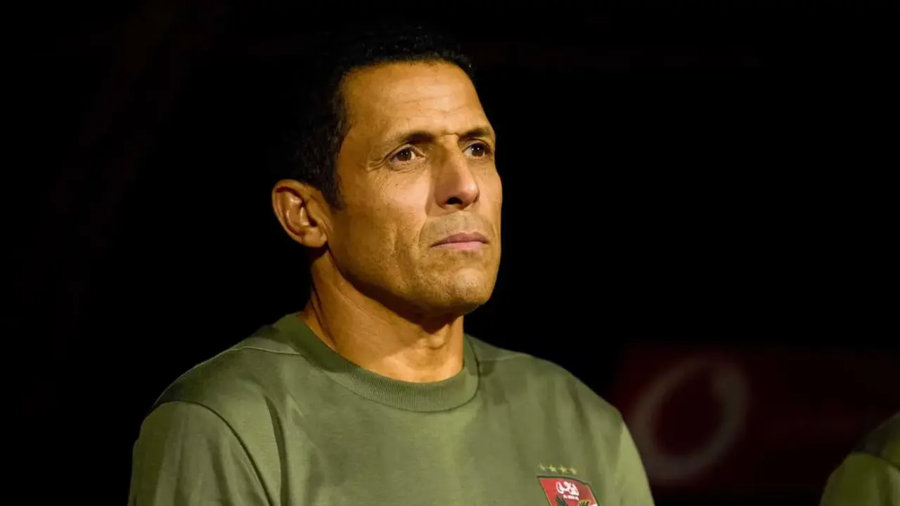 الأهلي يتمسك بسقف مالي لتجديد العقود وموقف إمام عاشور وياسر إبراهيم