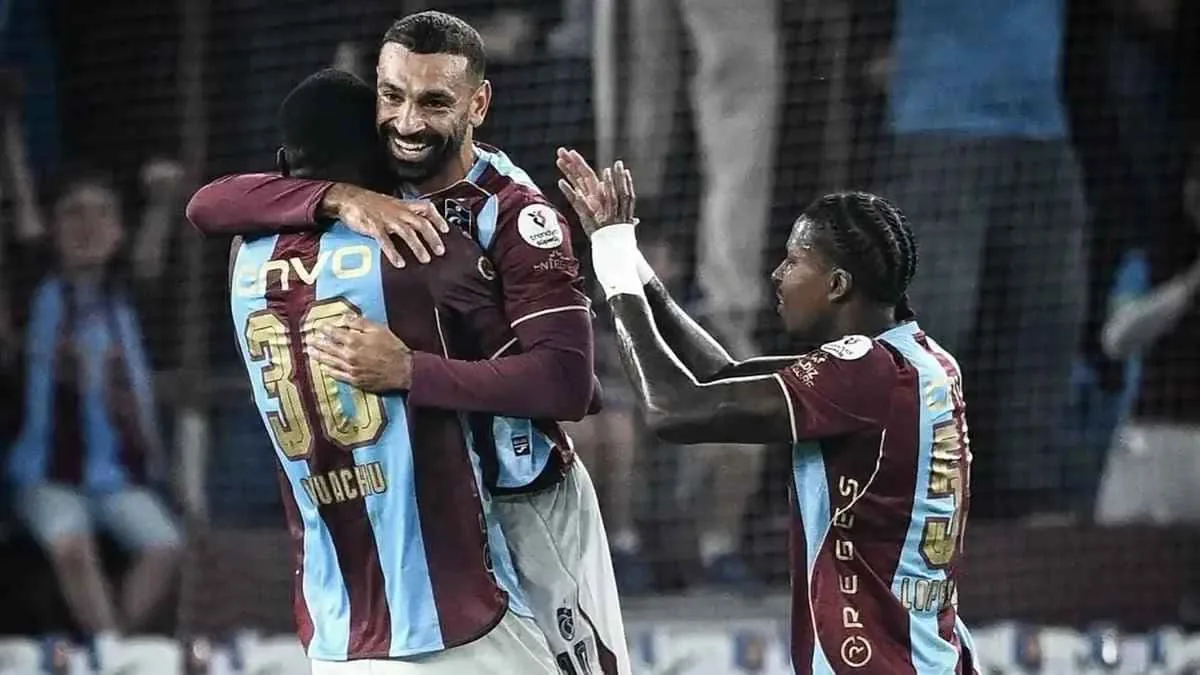 طرابزون سبور يحقق فوزه الأول في الدوري التركي بقيادة محمد صلاح
