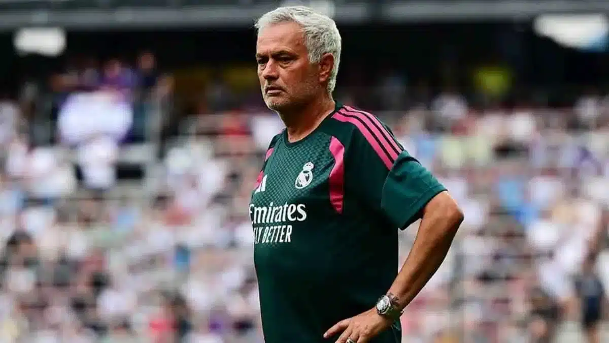 رودري يختار برشلونة على ريال مدريد ويثير غضب مورينيو
