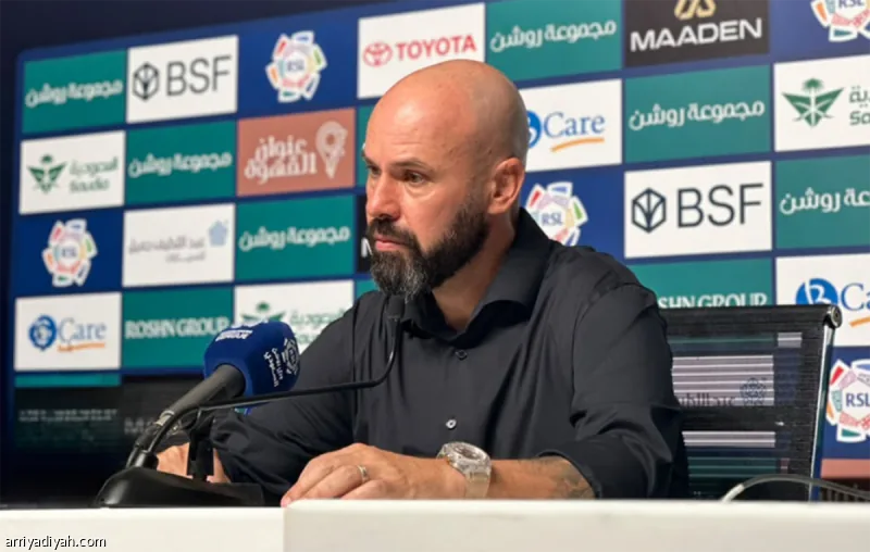 النصر يستعيد صدارة دوري روشن برباعية نظيفة أمام الرياض