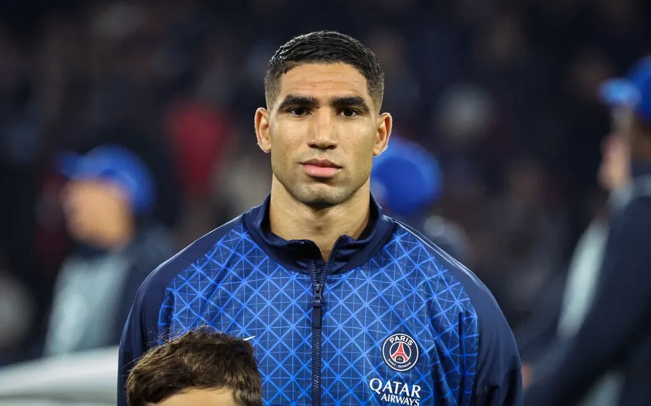 باريس سان جيرمان يرفض عرض الهلال السعودي لضم أشرف حكيمي