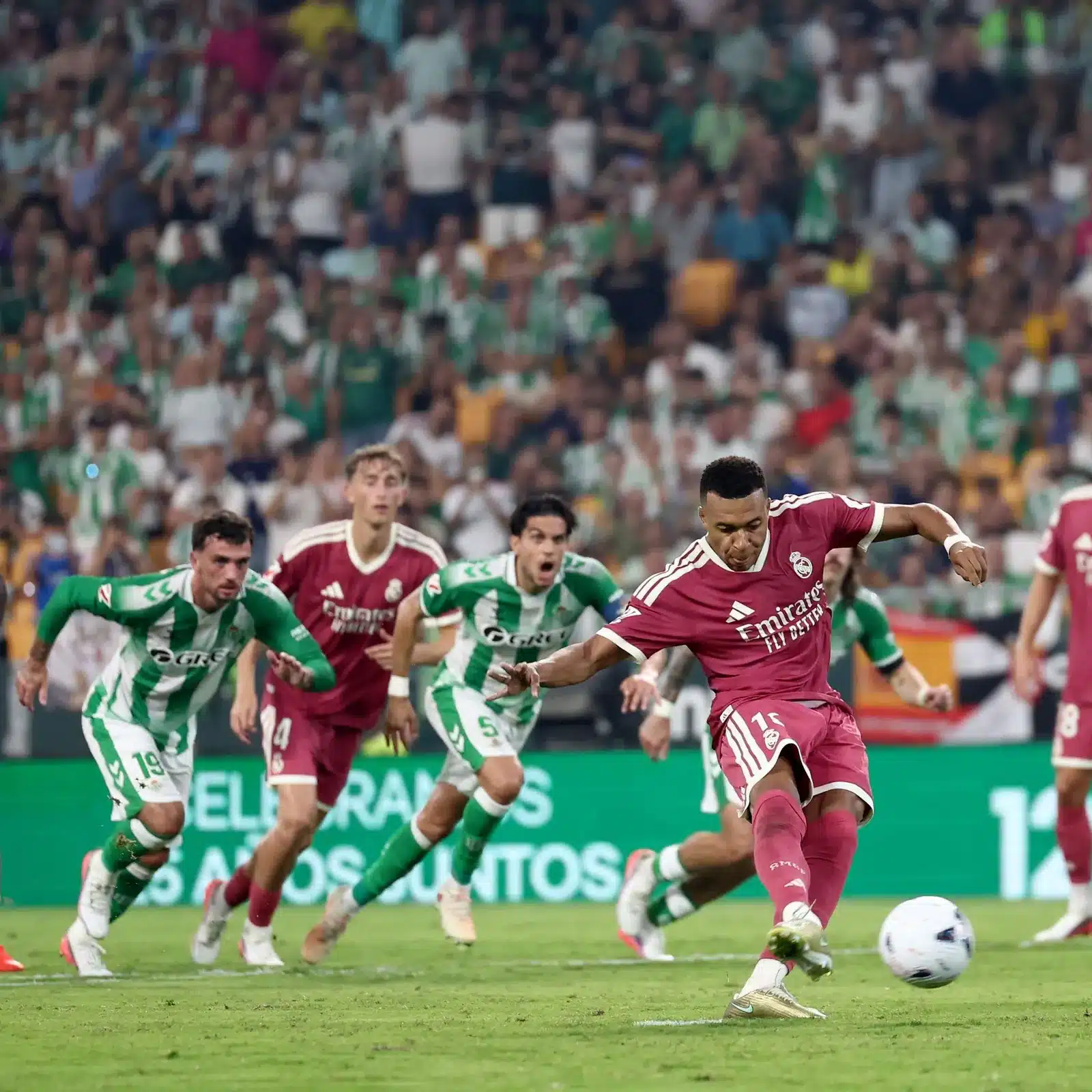 Real Betis Balompie v Real Madrid - LaLiga EA Sports 2026/27