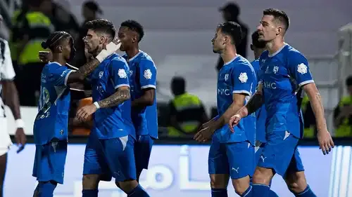 من فوز الهلال على الشباب بالدوري السعودي