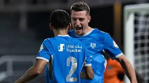 فرحة سافيتش بهدفه في الشباب